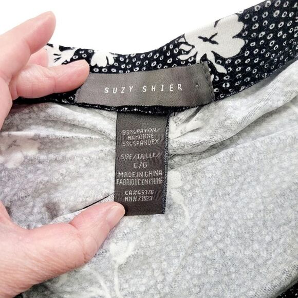 2/$20 Y2K Suzy Shier Black & White Floral Pattern Dress Skirt Size: Large - Picture 6 of 8